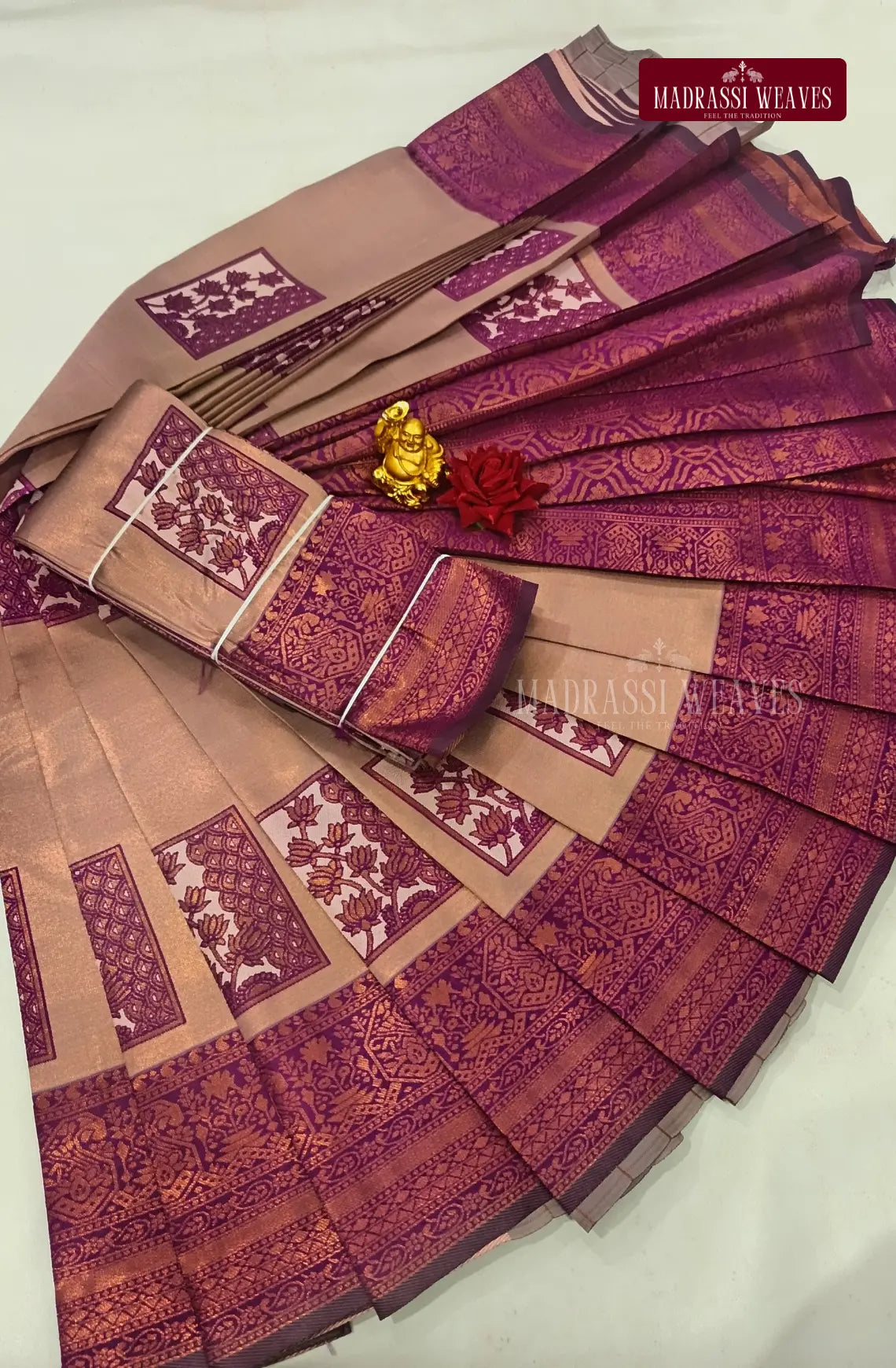 Avarthana Box Lotus Saree