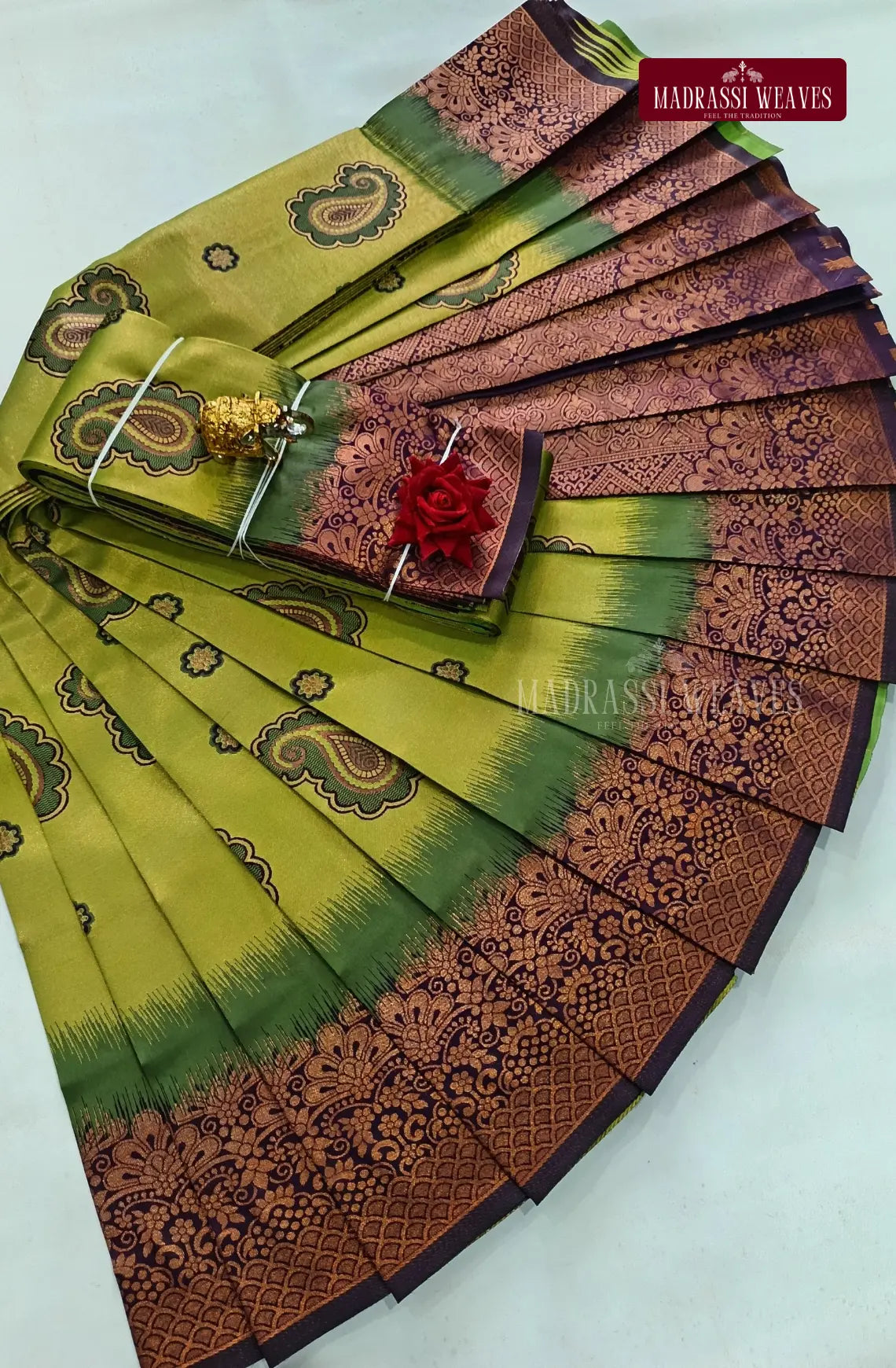 Avarthana Mango Butta Saree