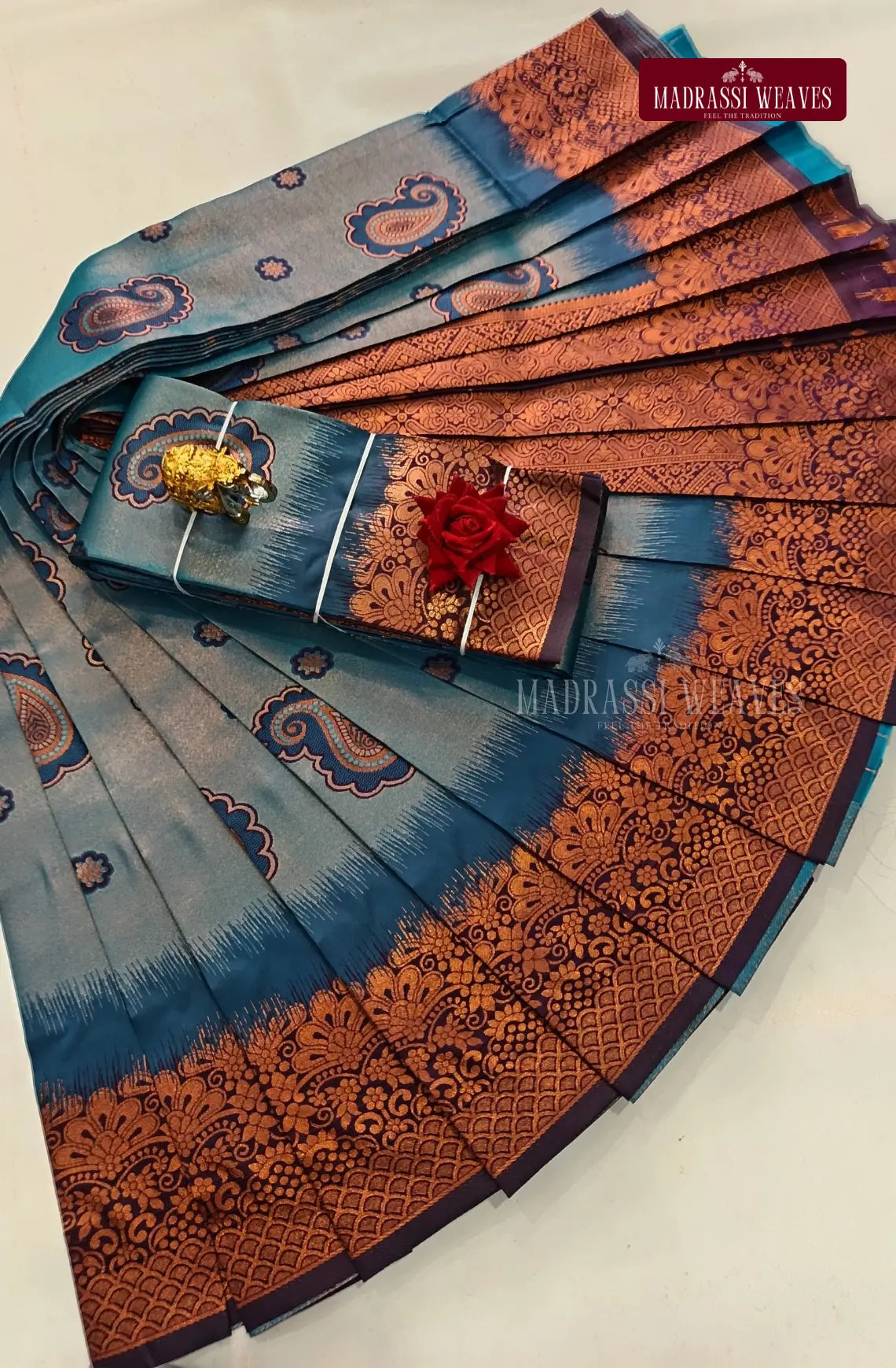 Avarthana Mango Butta Saree