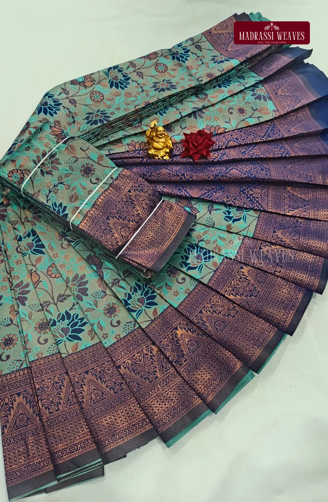 Avarthana Thoran Saree