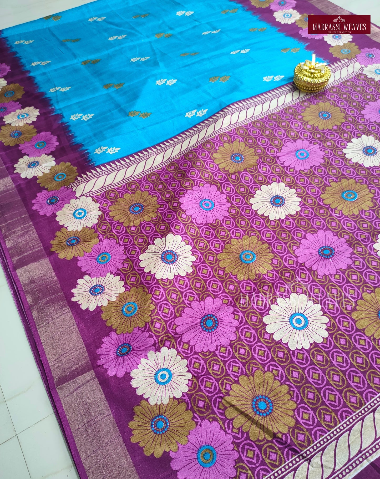 Trendy Floral Printed Soft Print Silk Sarees