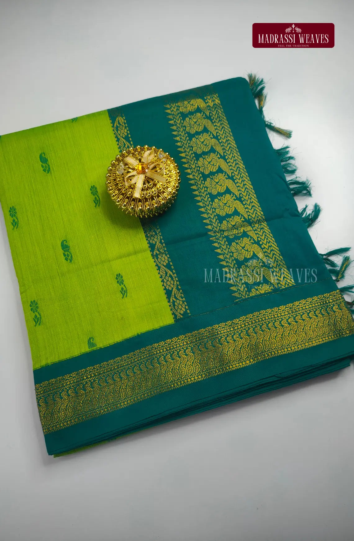 Premium kalyani Gadwal Cotton Sarees - Parrot Green