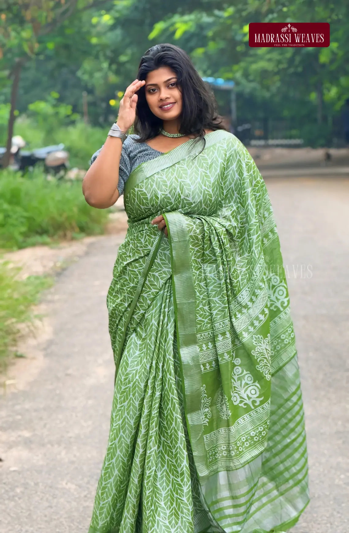 Soft Khadhi Tissue Saree