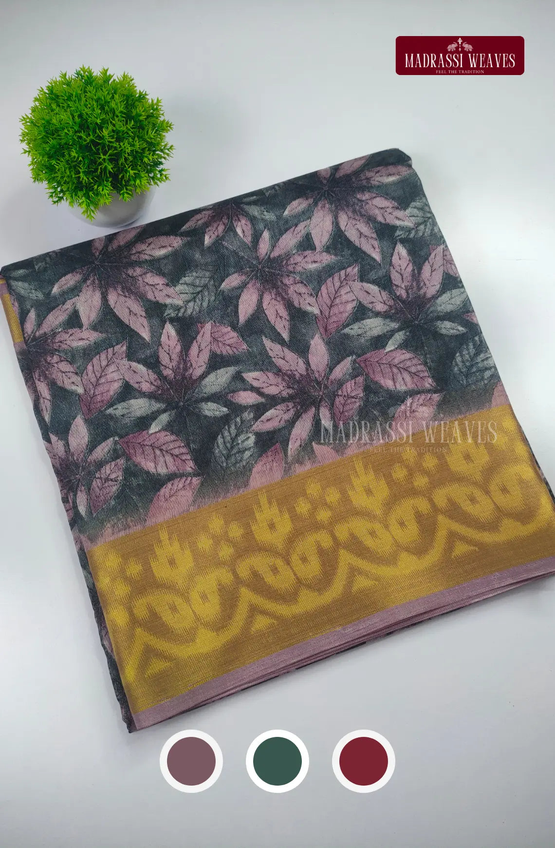 Trendy Floral Print Ikkat Border Saree