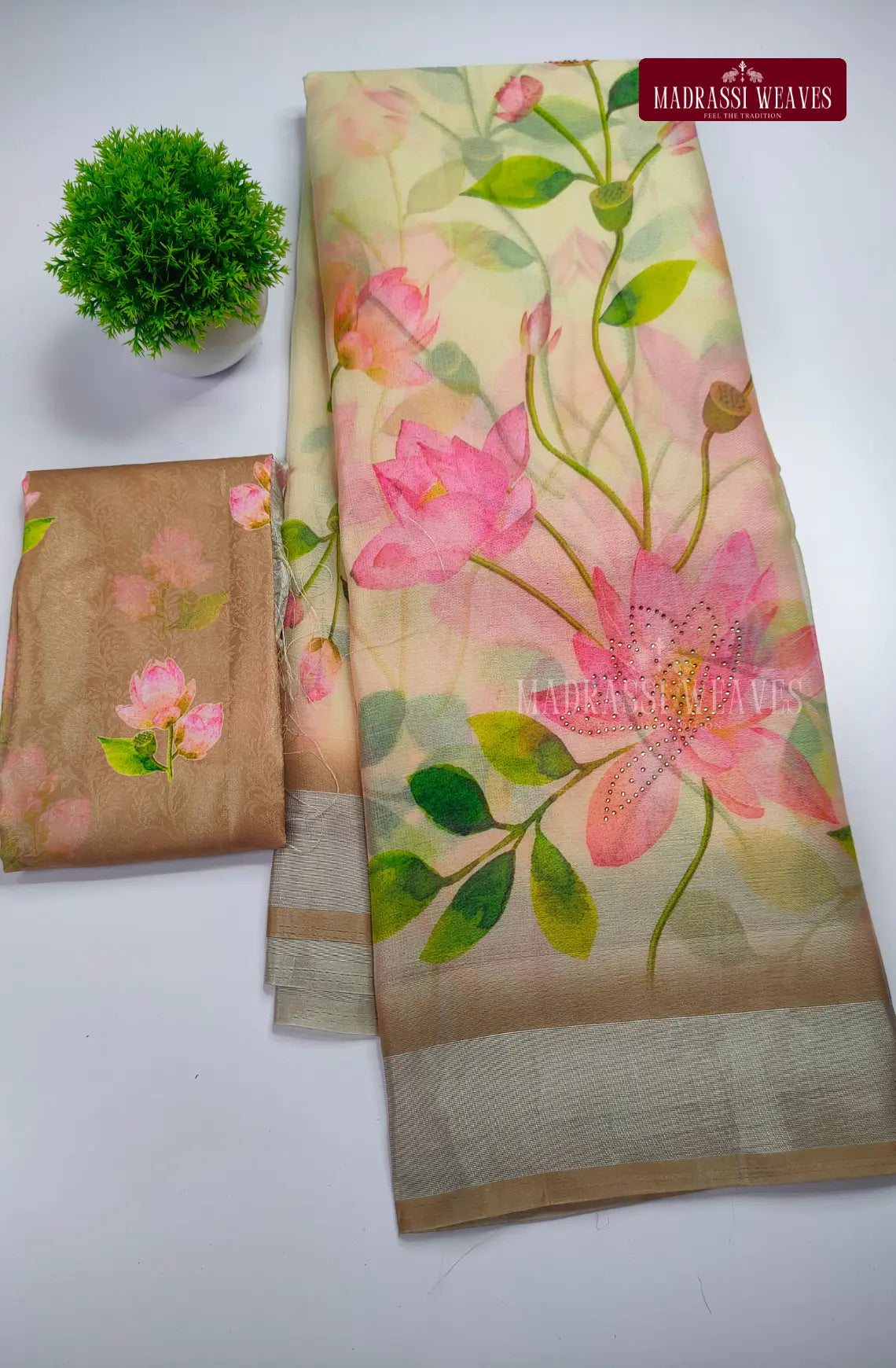 Floral Printed PartyWear With Contrast Blouse