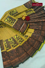 Avarthana Box Lotus Saree