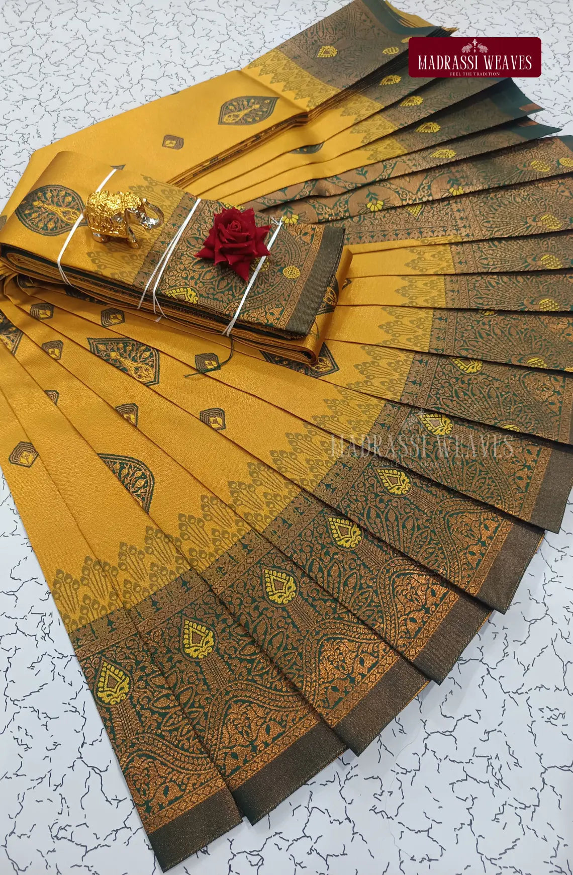 Avarthana Mayuri Saree