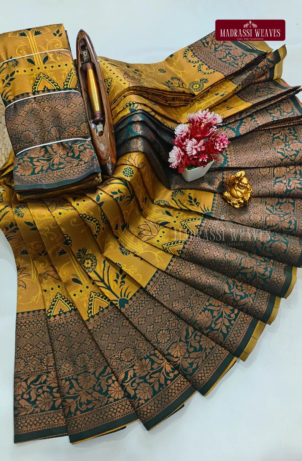 Avarthana Pattern Saree