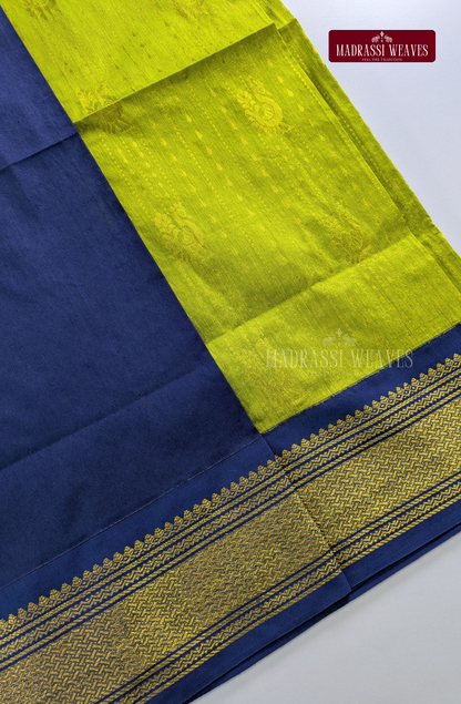 Premium Kalyani Gadwal  Saree - Leaf Green