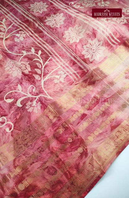 Dola Gap Border Floral Print Saree