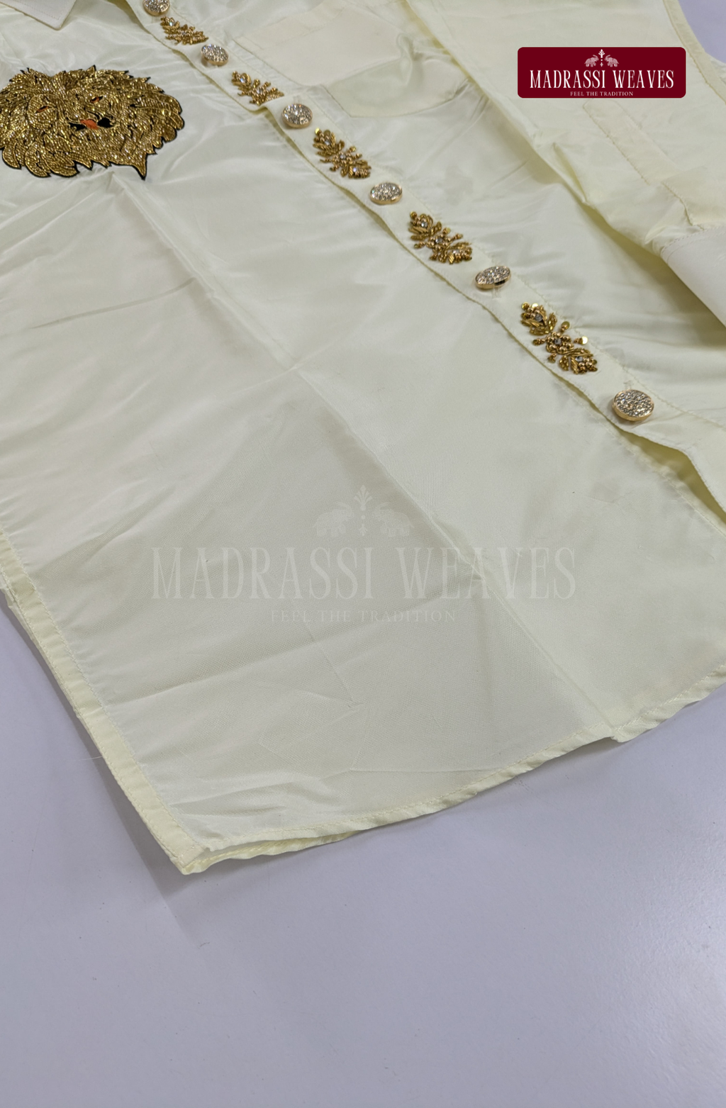 Luxury Aari Work Wedding Silk Dhoti Set (HandCrafted) -(DESPATCH TIME 15 DAYS) - Off White (Copy)