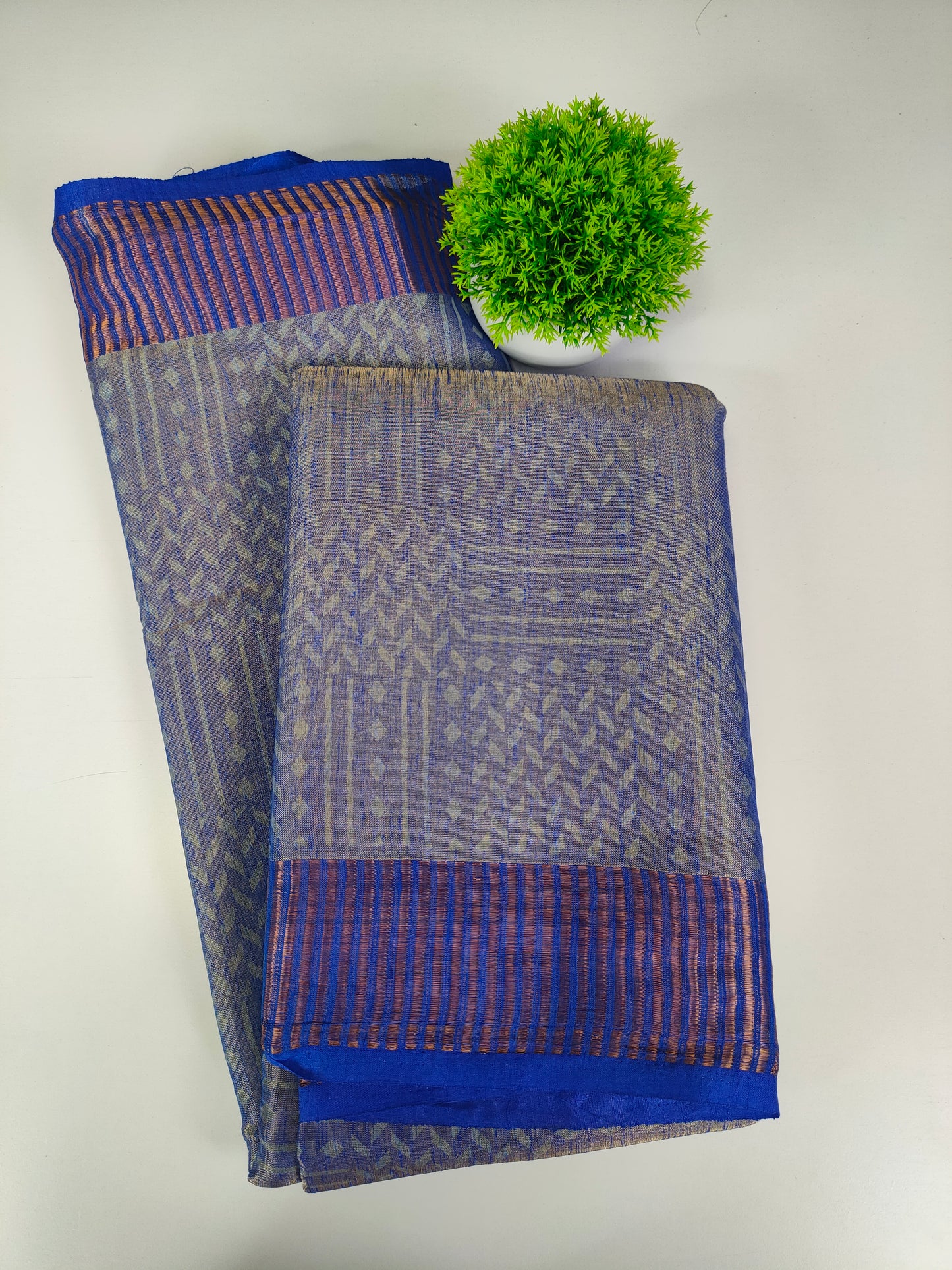 Soft Tissue Dual Tone Saree