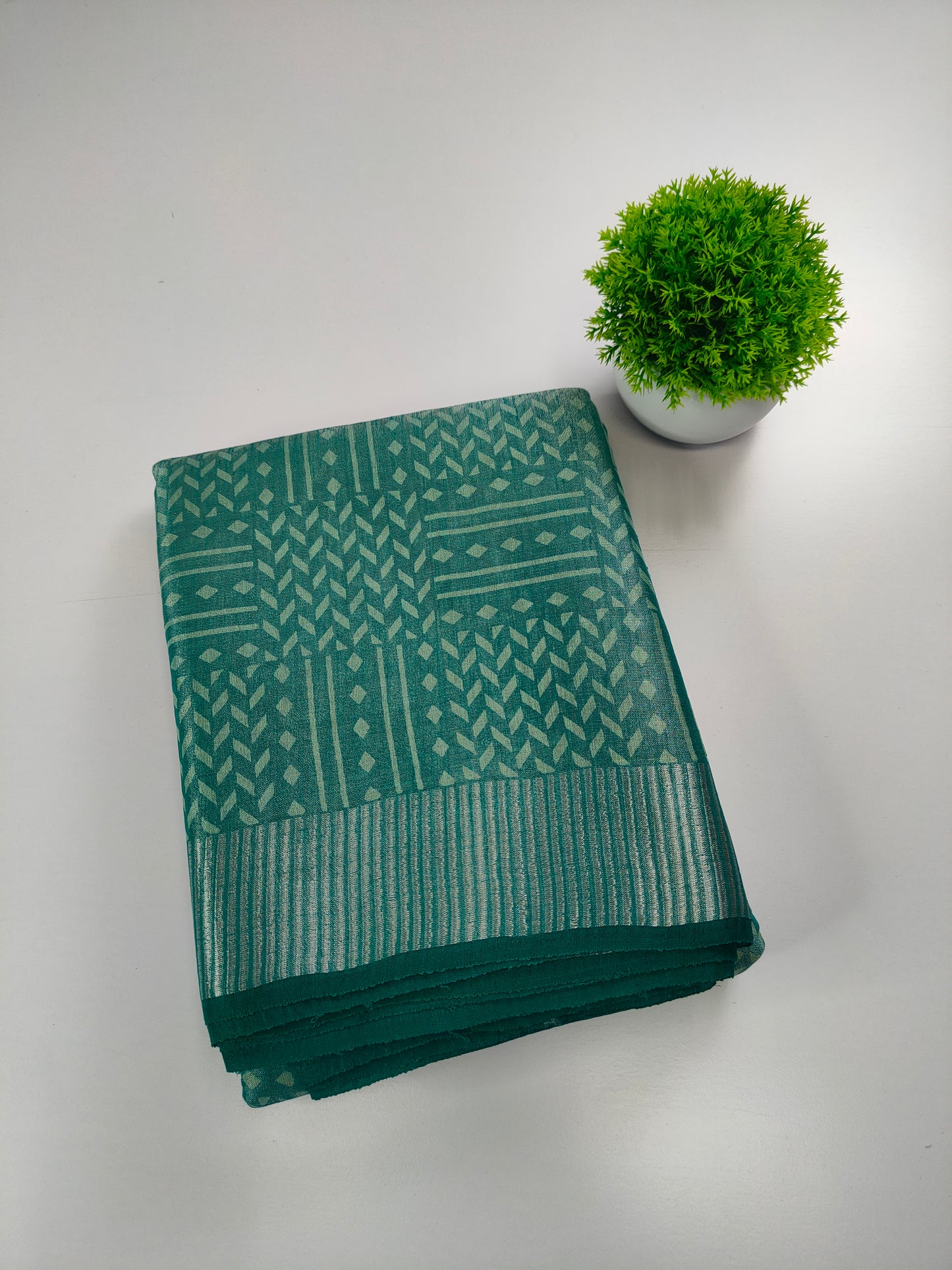 Soft Tissue Dual Tone Saree