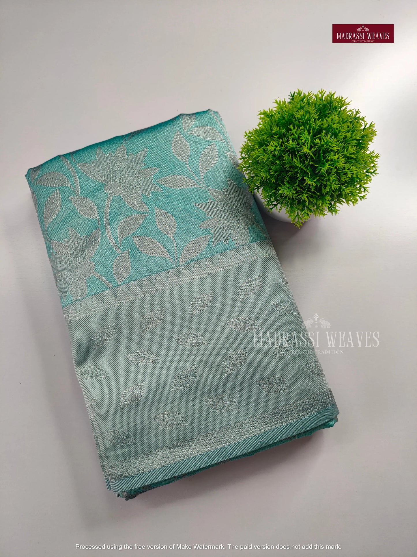 Exclusive Soft Tissue Maheshwari Silk Sarees