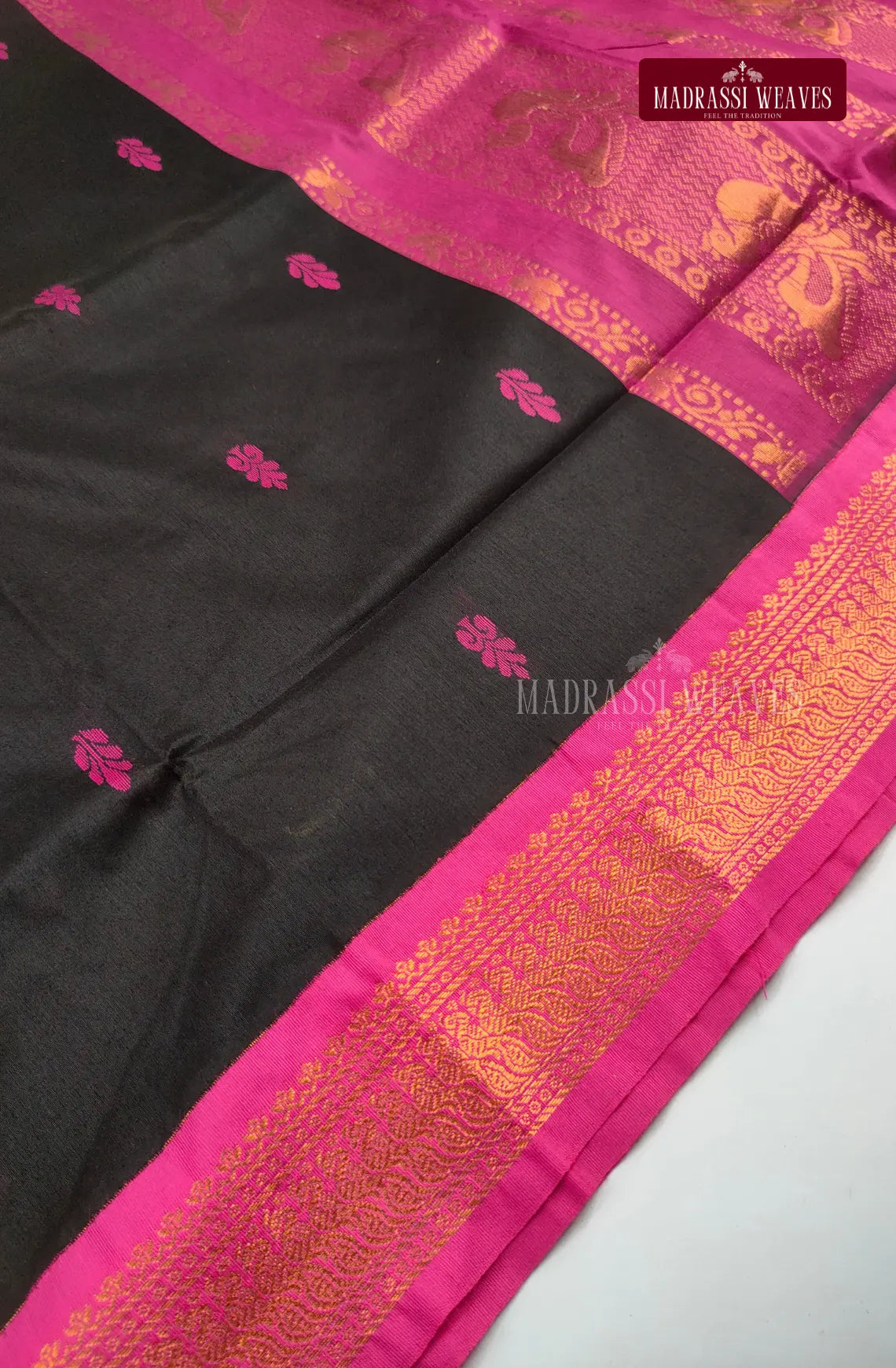 Premium Kalyani Gadwal Cotton Saree - Black