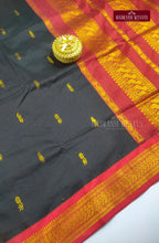 Premium kalyani Gadwal Cotton Sarees - Black