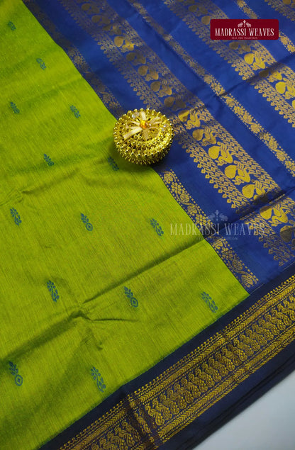 Premium kalyani Gadwal Cotton Sarees - Green