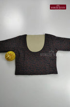 Stretchable Pattern Print Blouse