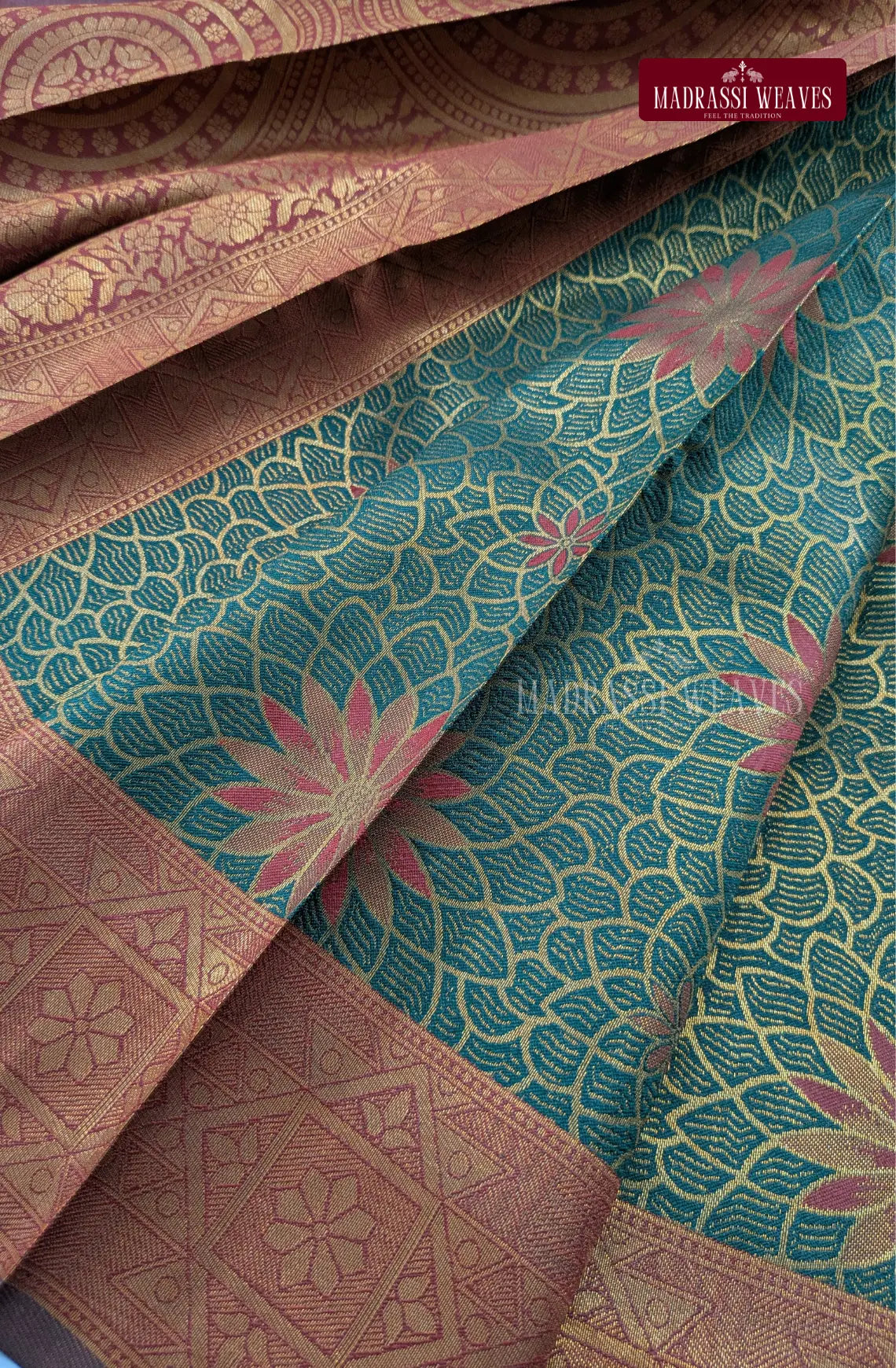 Zari Woven Combo Saree 8